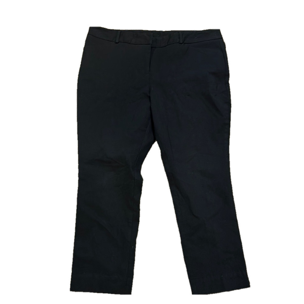 BLACK WORTHINGTON CAPRI DRESS PANTS